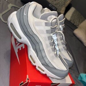 Nike Women's Sneakers - Gray and White